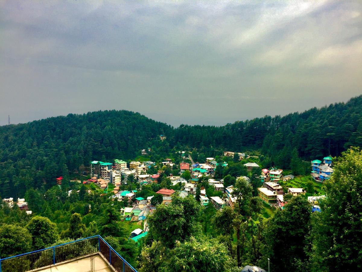 The Unmad, Dharamkot Hotel Dharamshala Esterno foto